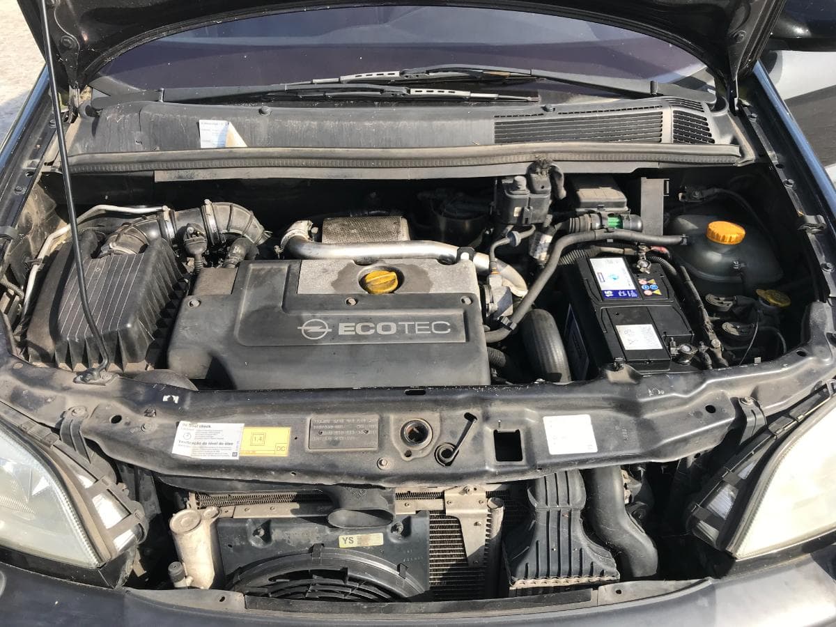 Opel Zafira · Ano 2001 — imagem 8