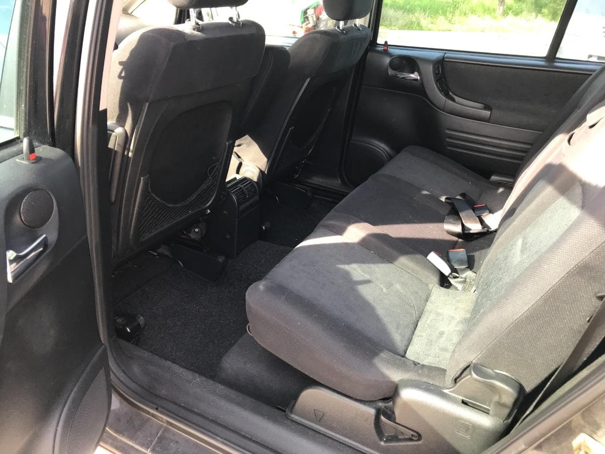 Opel Zafira · Ano 2001 — imagem 12