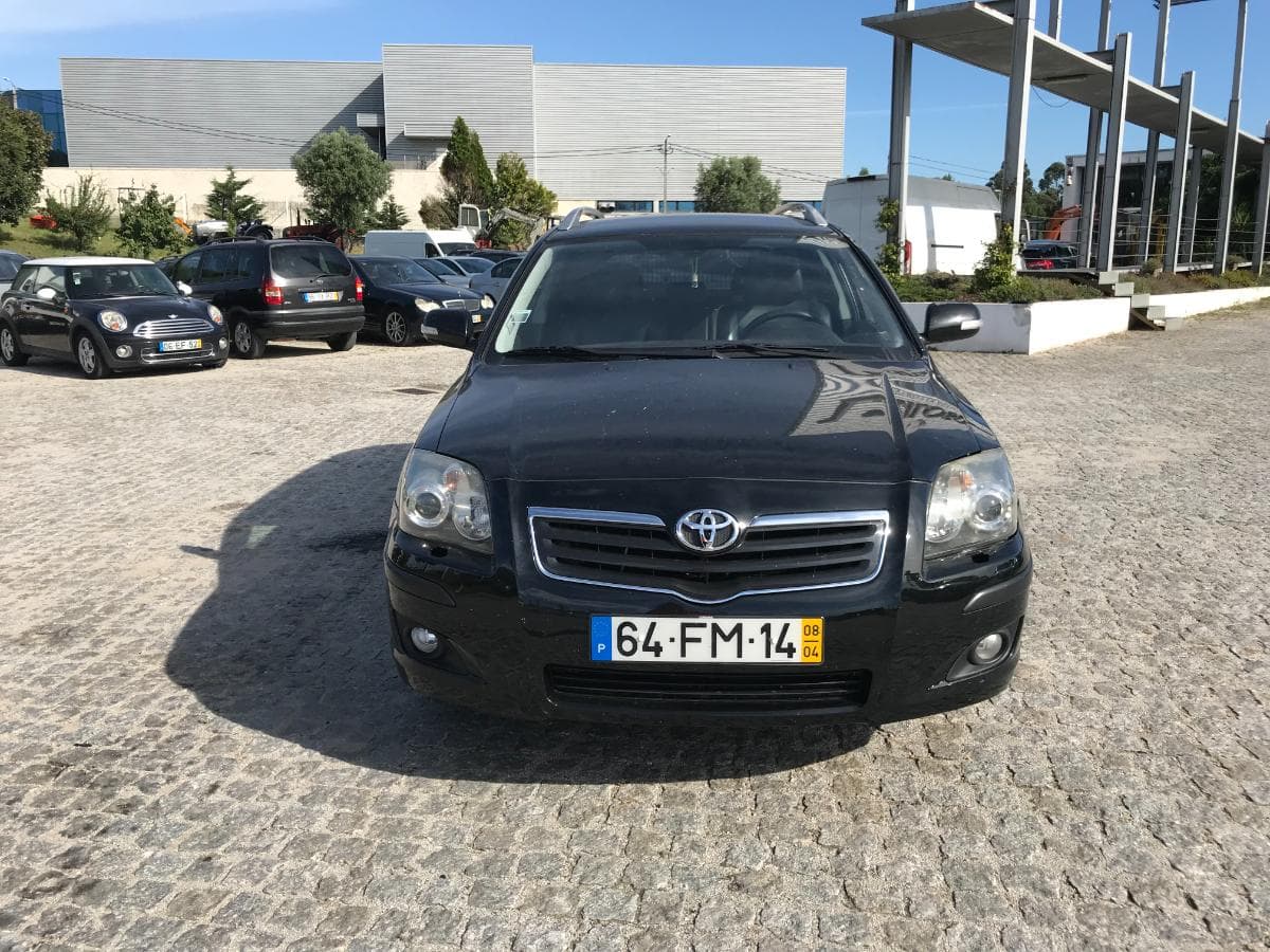 Toyota Avensis D4D · Ano 2008 — imagem 2