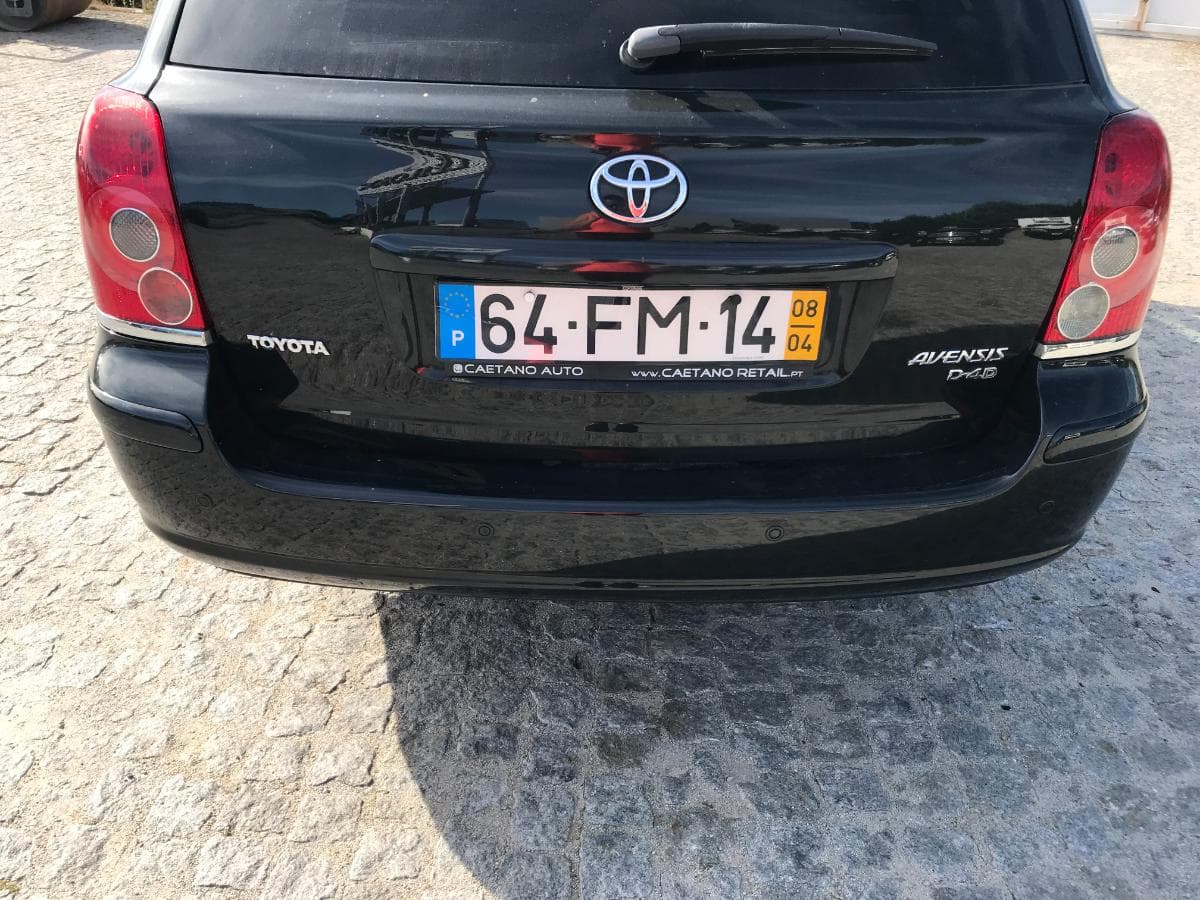 Toyota Avensis D4D · Ano 2008 — imagem 7