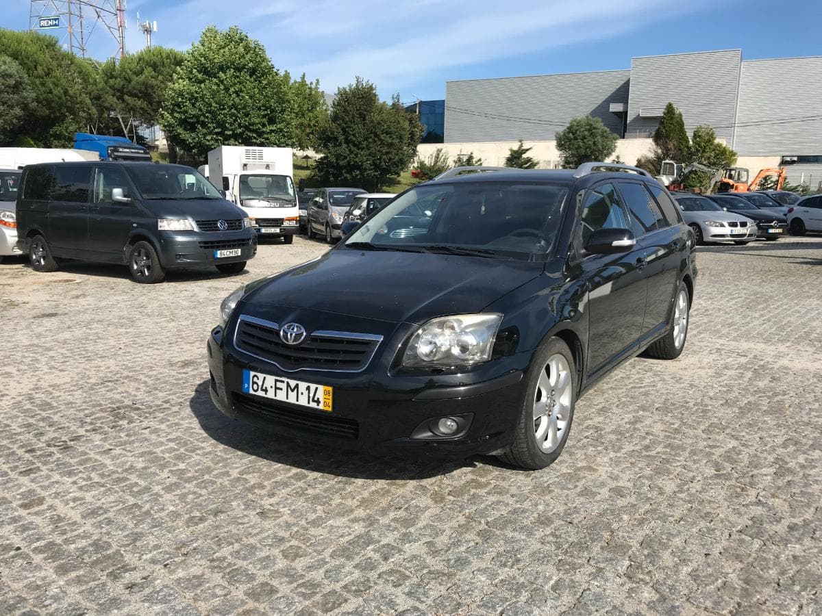 Toyota Avensis D4D · Ano 2008 — imagem 3