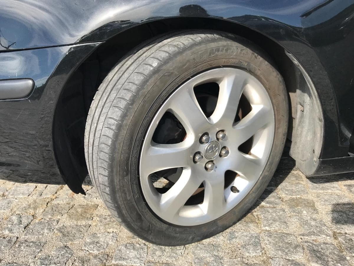 Toyota Avensis D4D · Ano 2008 — imagem 11