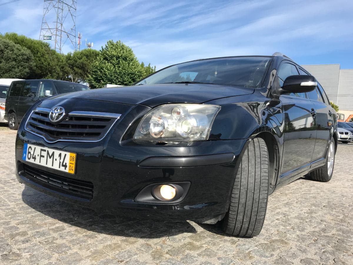 Toyota Avensis D4D · Ano 2008 — imagem 8