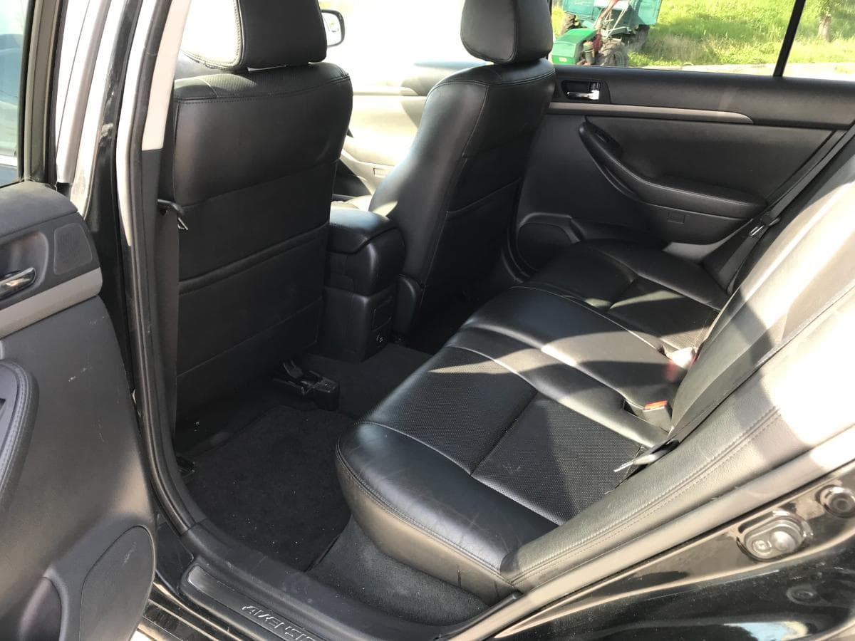 Toyota Avensis D4D · Ano 2008 — imagem 20