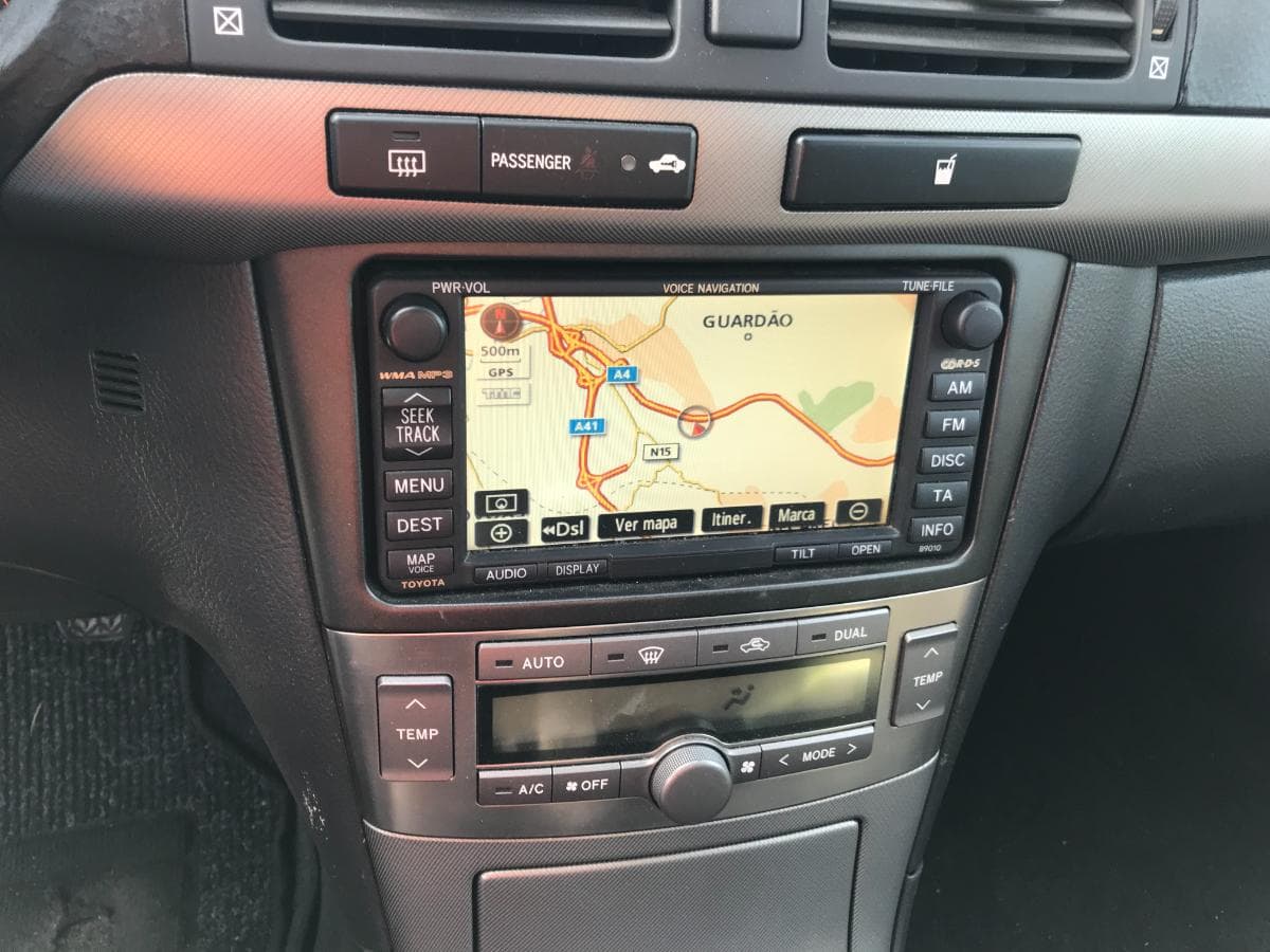 Toyota Avensis D4D · Ano 2008 — imagem 27