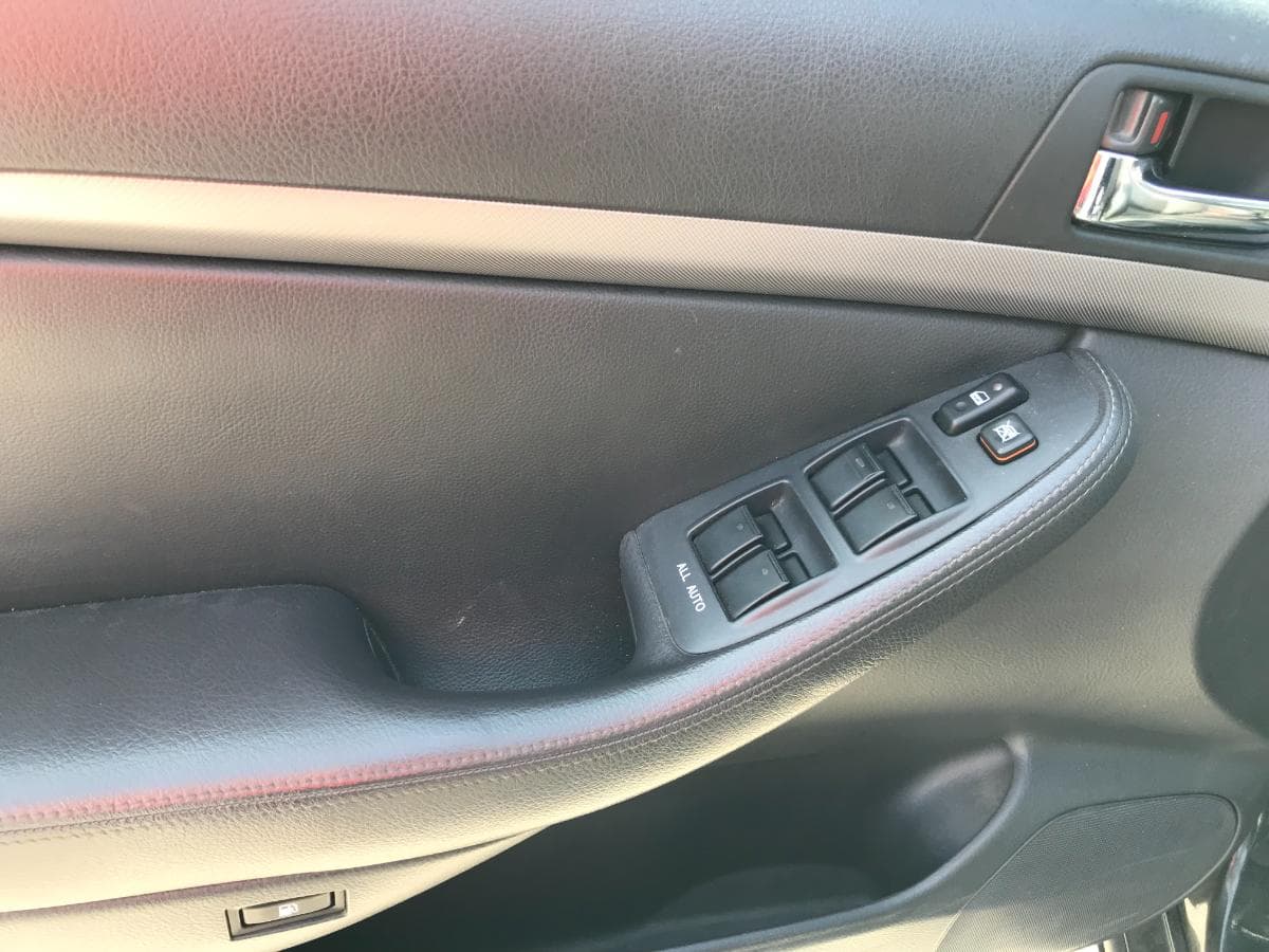 Toyota Avensis D4D · Ano 2008 — imagem 24