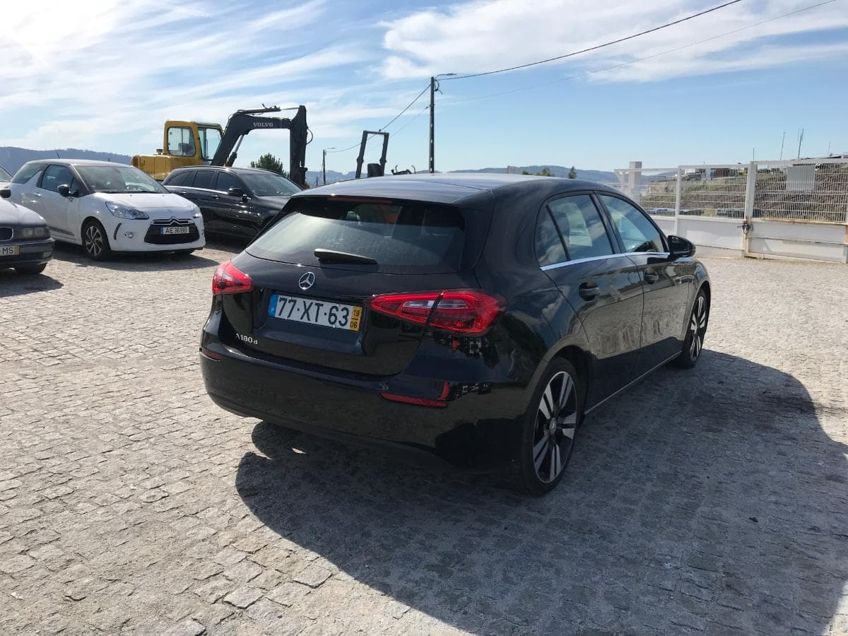 Mercedes-Benz A180D· Ano 2019 — imagem 4