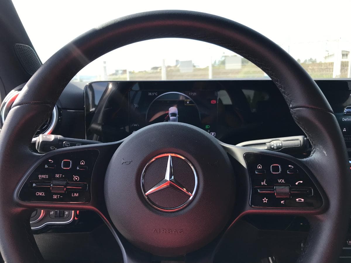 Mercedes-Benz A180D· Ano 2019 — imagem 16