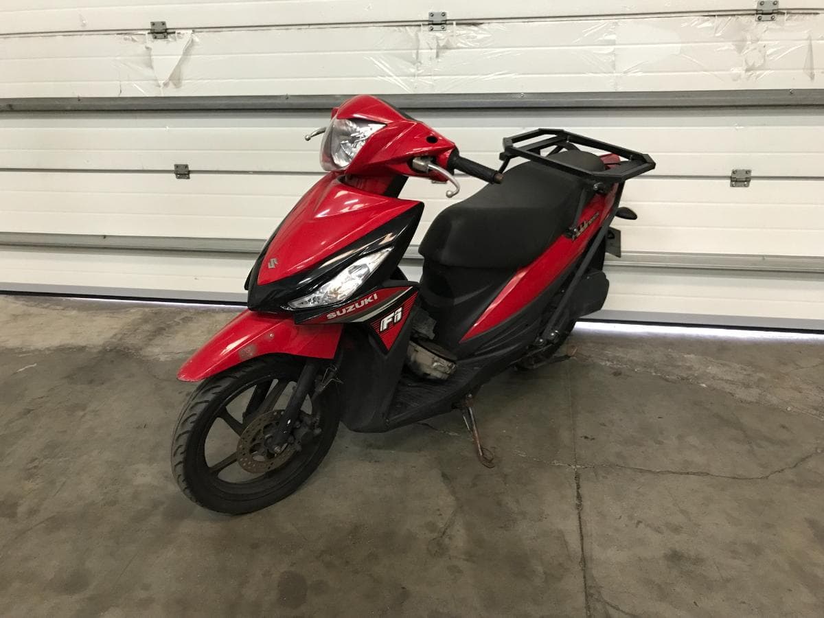 Suzuki Adress  · Ano 2015 — image 2