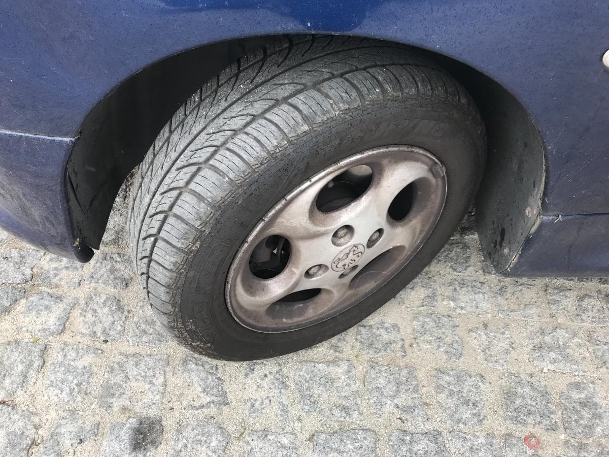 Peugeot 206 1.1i · Ano 1999 — imagem 7