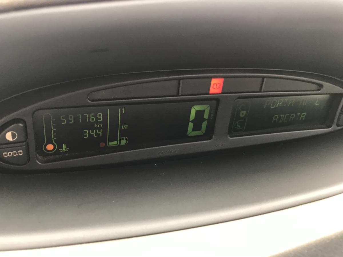 Citroën Xsara Picasso 2.0 HDI · Ano 2000 — imagem 13