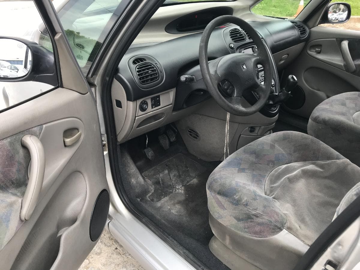 Citroën Xsara Picasso 2.0 HDI · Ano 2000 — imagem 12