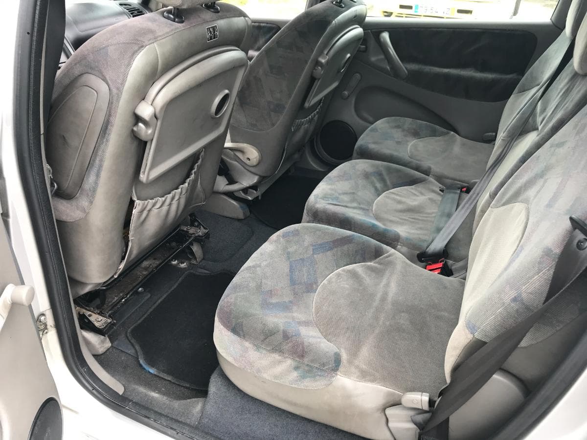 Citroën Xsara Picasso 2.0 HDI · Ano 2000 — imagem 18