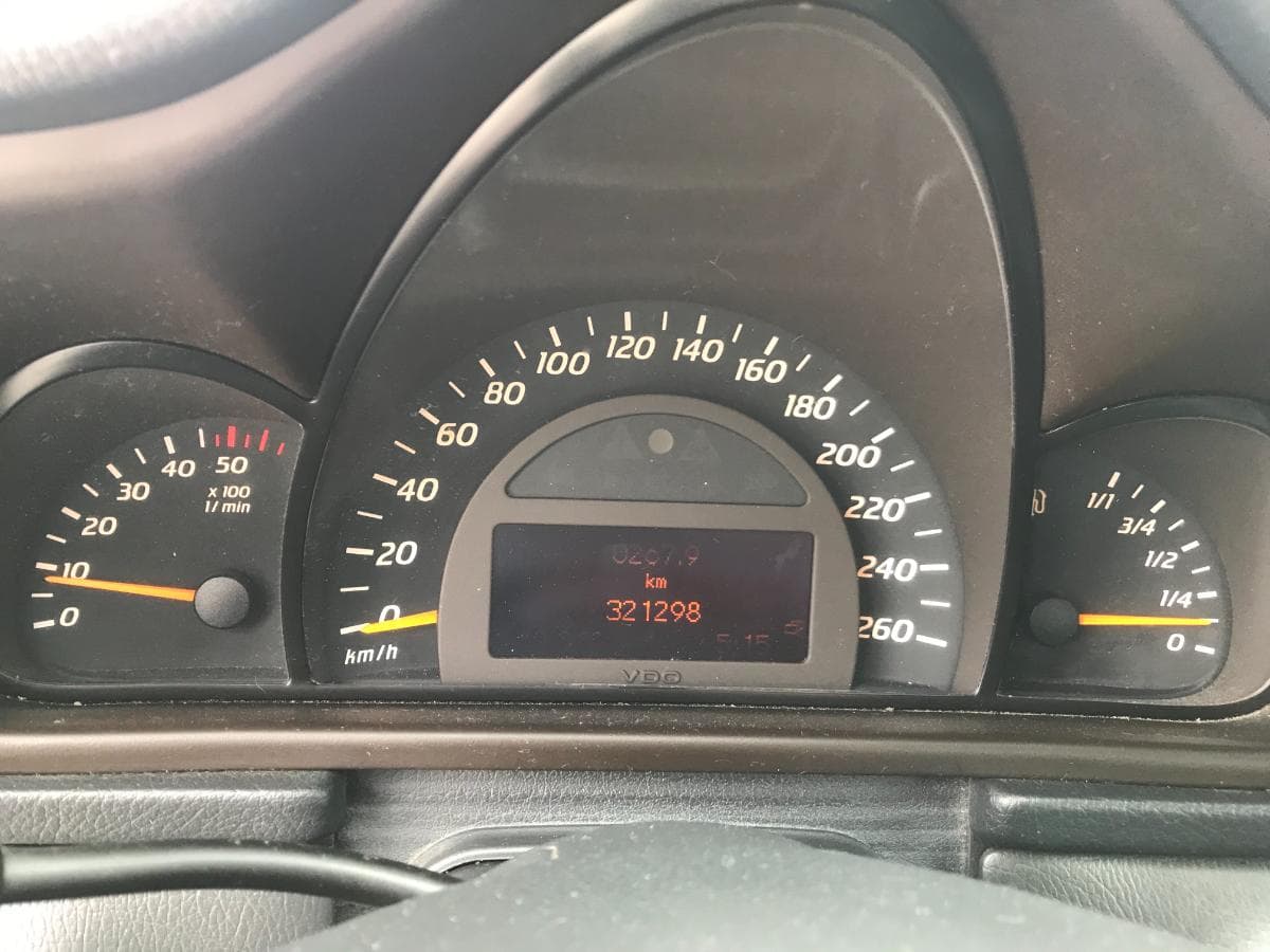 Mercedes-Benz C220 CDI · Ano 2001 — imagem 15