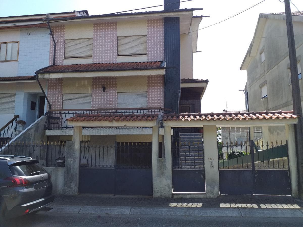 Proporção de 38/288 de Moradia V4 · Gondomar — imagem 1