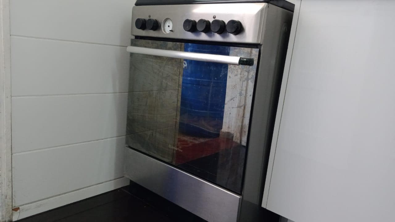 Fogão eléctrico - Ariston · — imagem 3