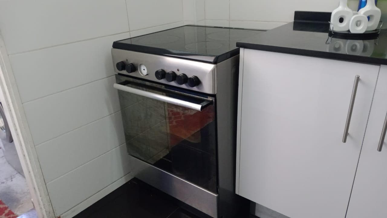 Fogão eléctrico - Ariston · — imagem 4