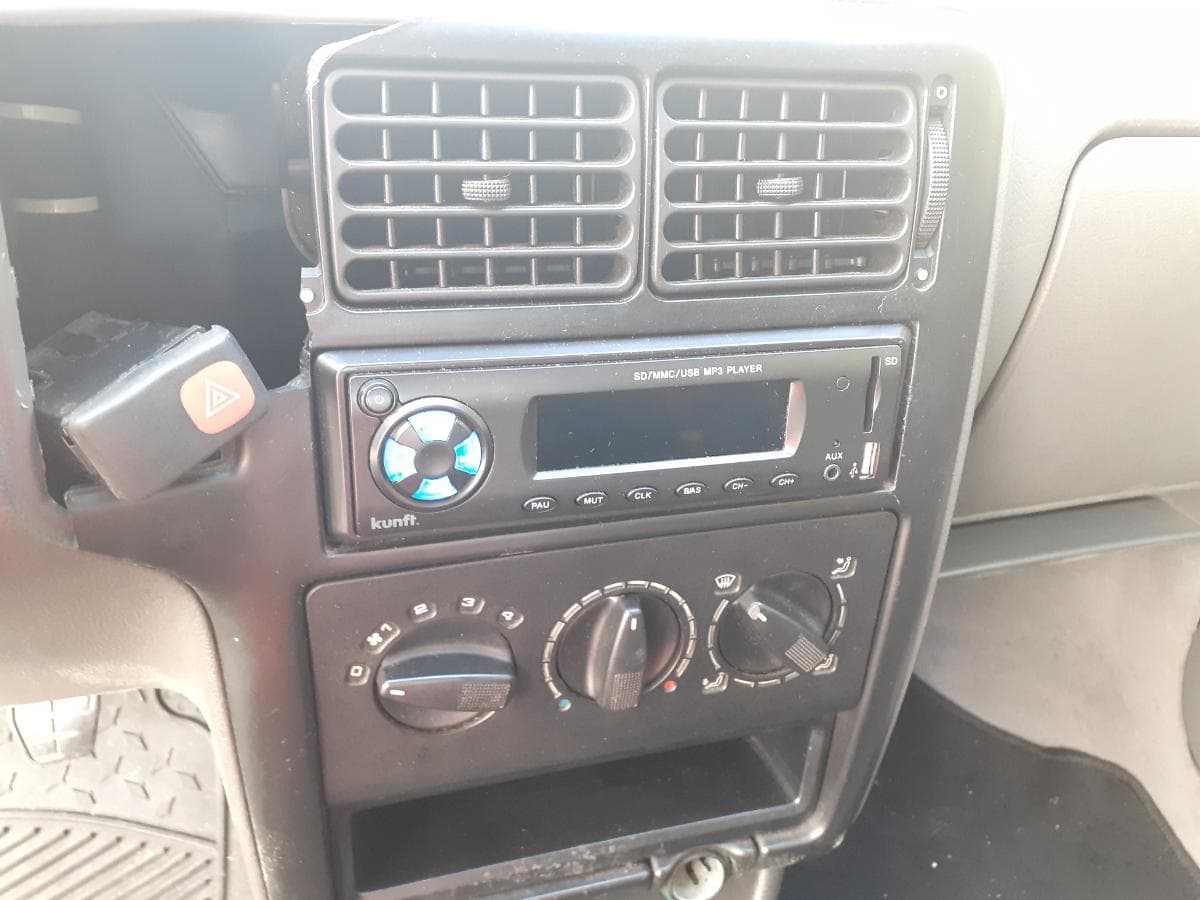 Volkswagen Polo 1.0 · Ano 1997 — imagen 13
