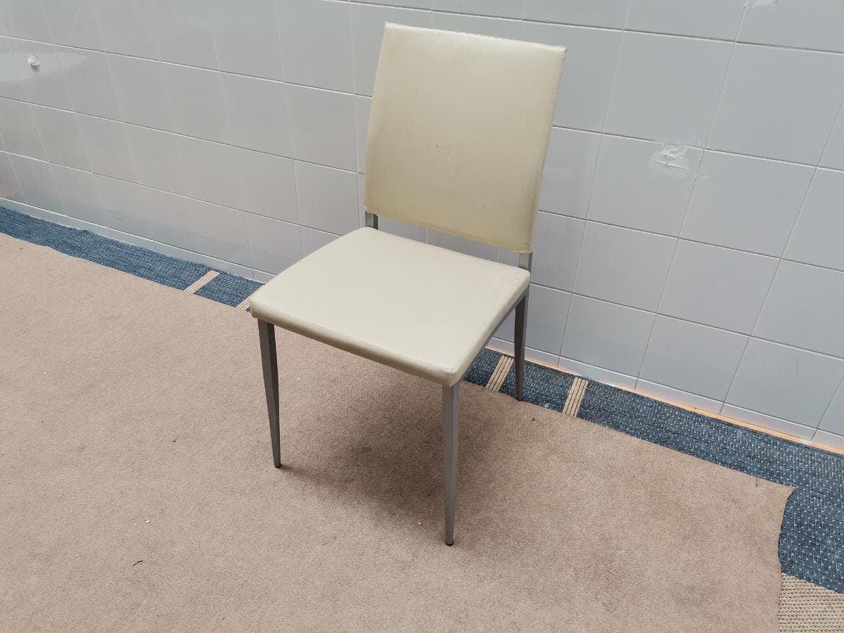 Chair — image 3