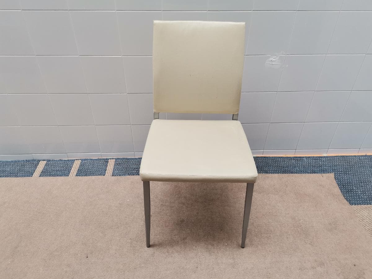 Chair — image 1