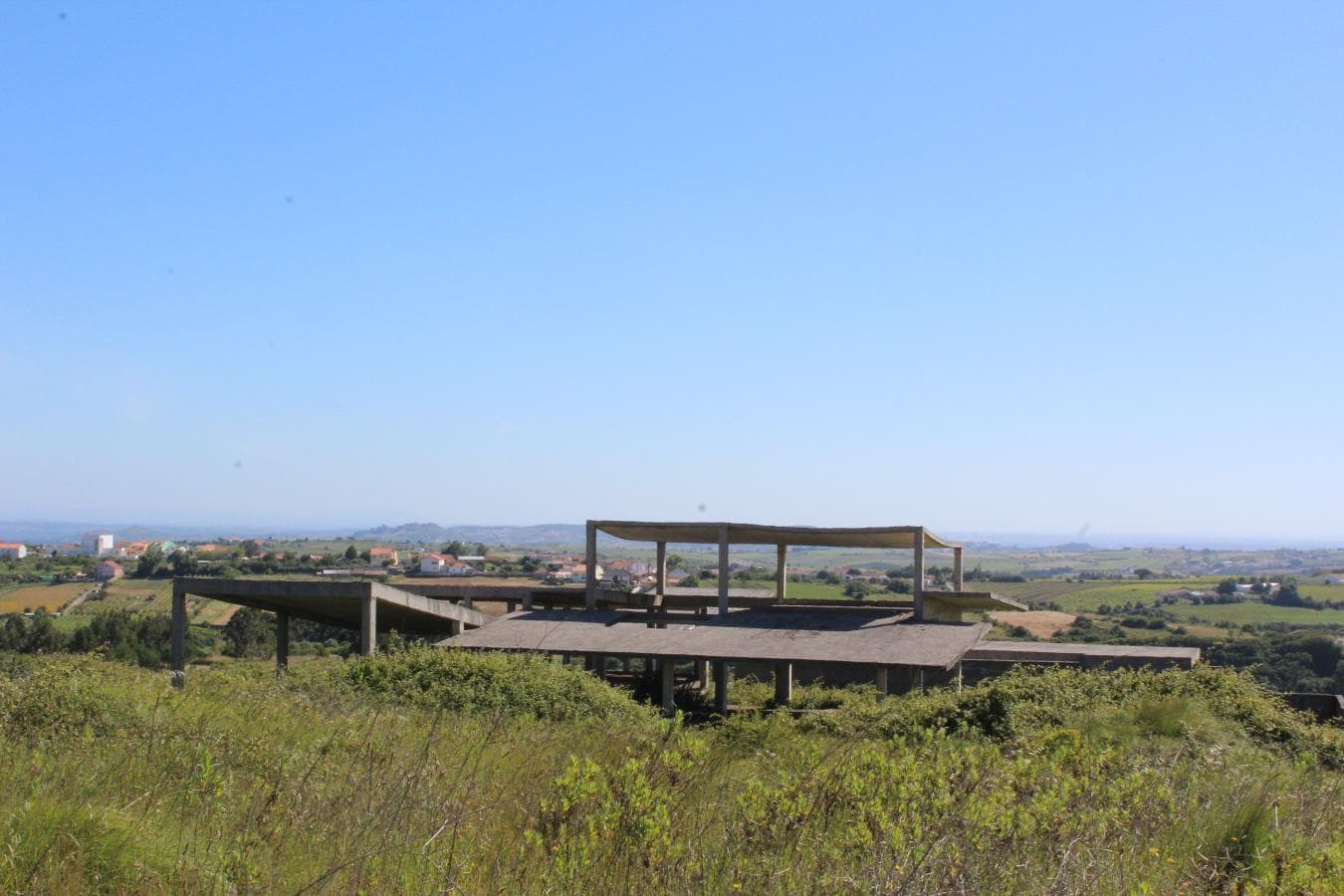 1/2 de Terreno com Benfeitoria · Alenquer — image 3