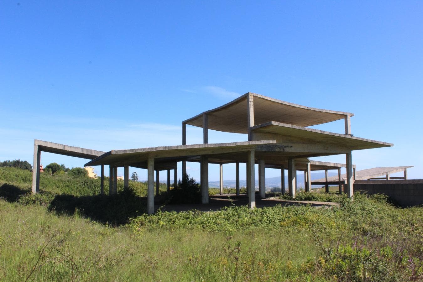 1/2 de Terreno com Benfeitoria · Alenquer — image 6