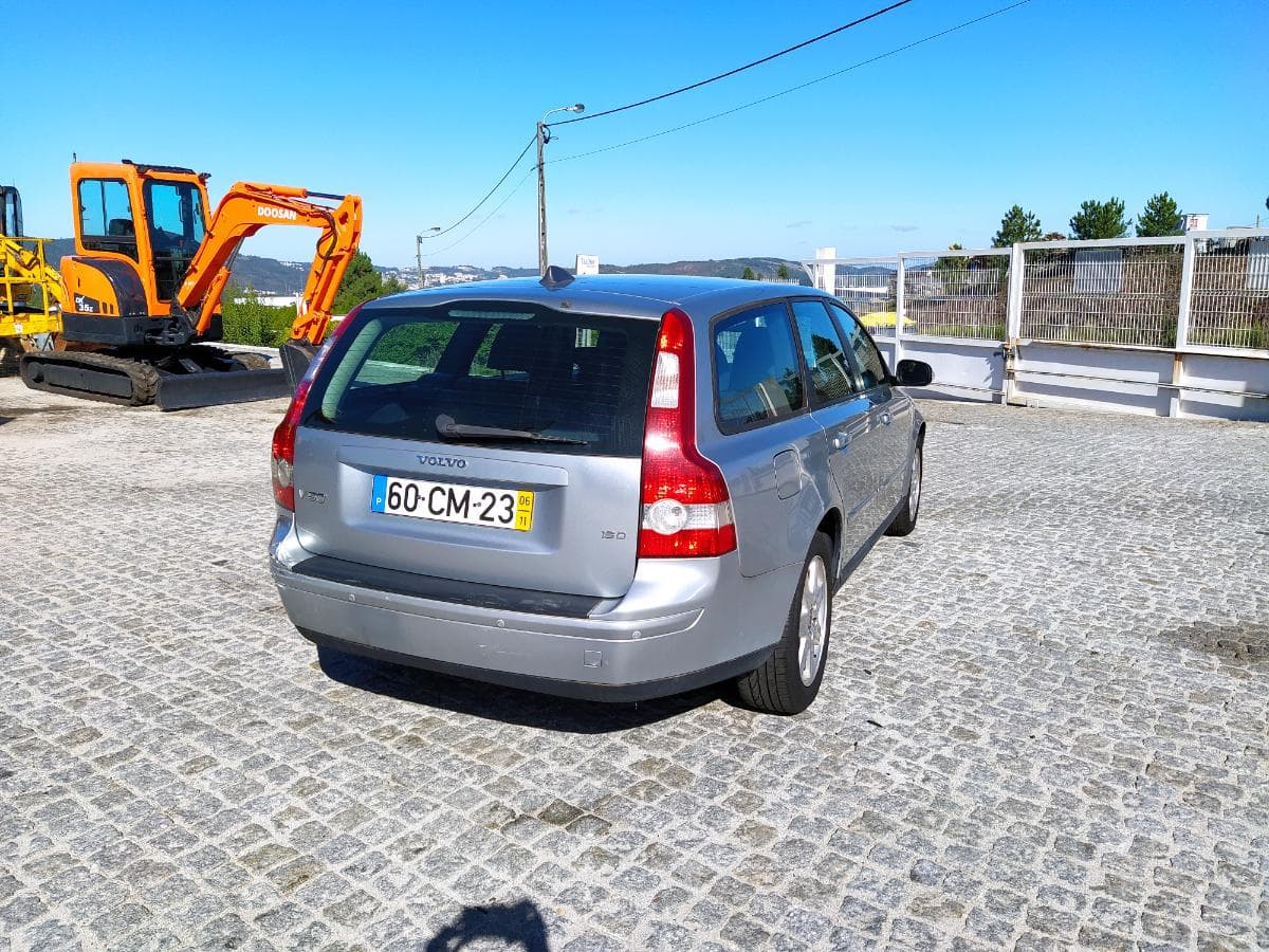 Volvo V50 1.6D · Ano 2006 — imagem 4