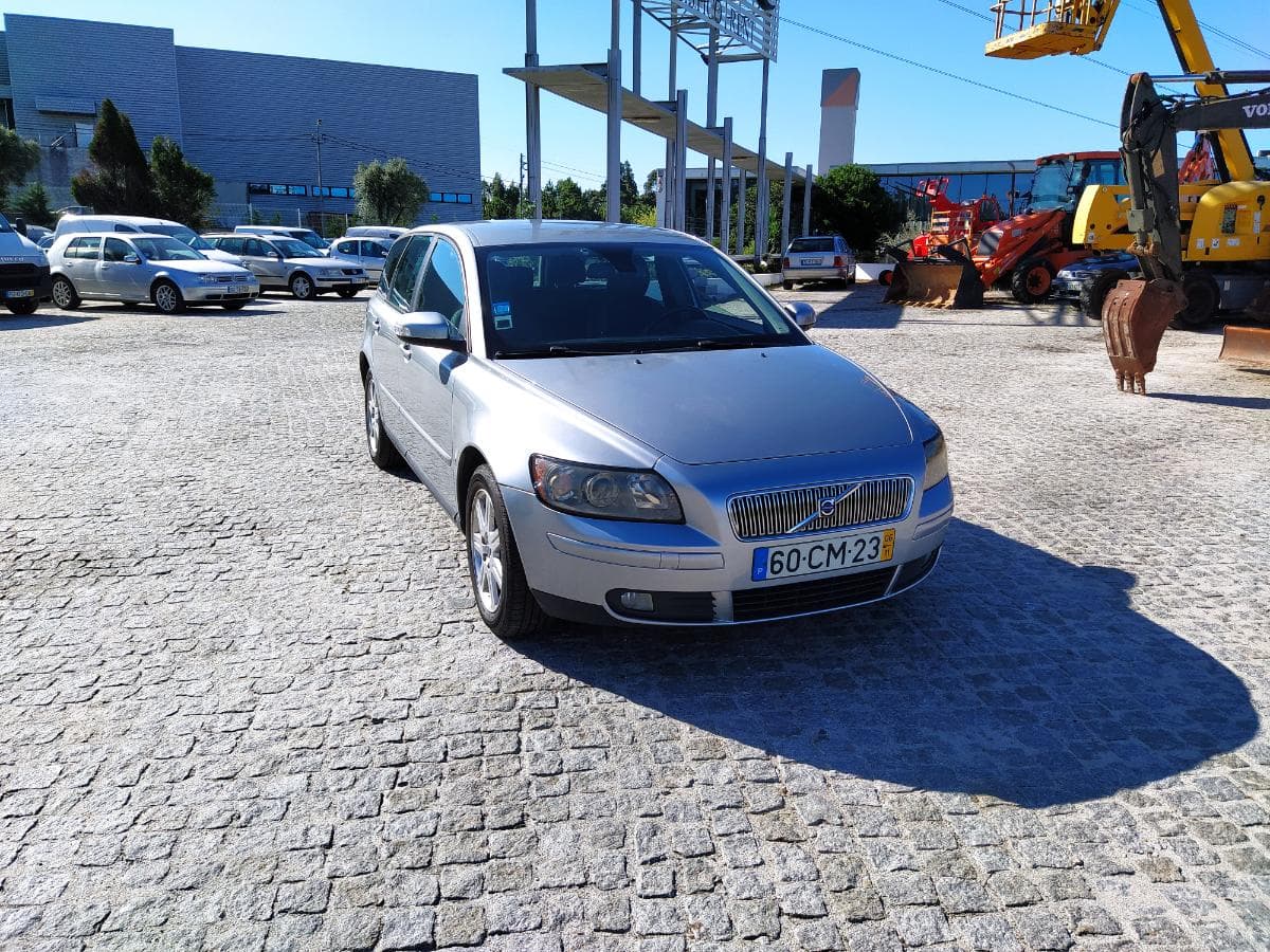 Volvo V50 1.6D · Ano 2006 — imagem 1