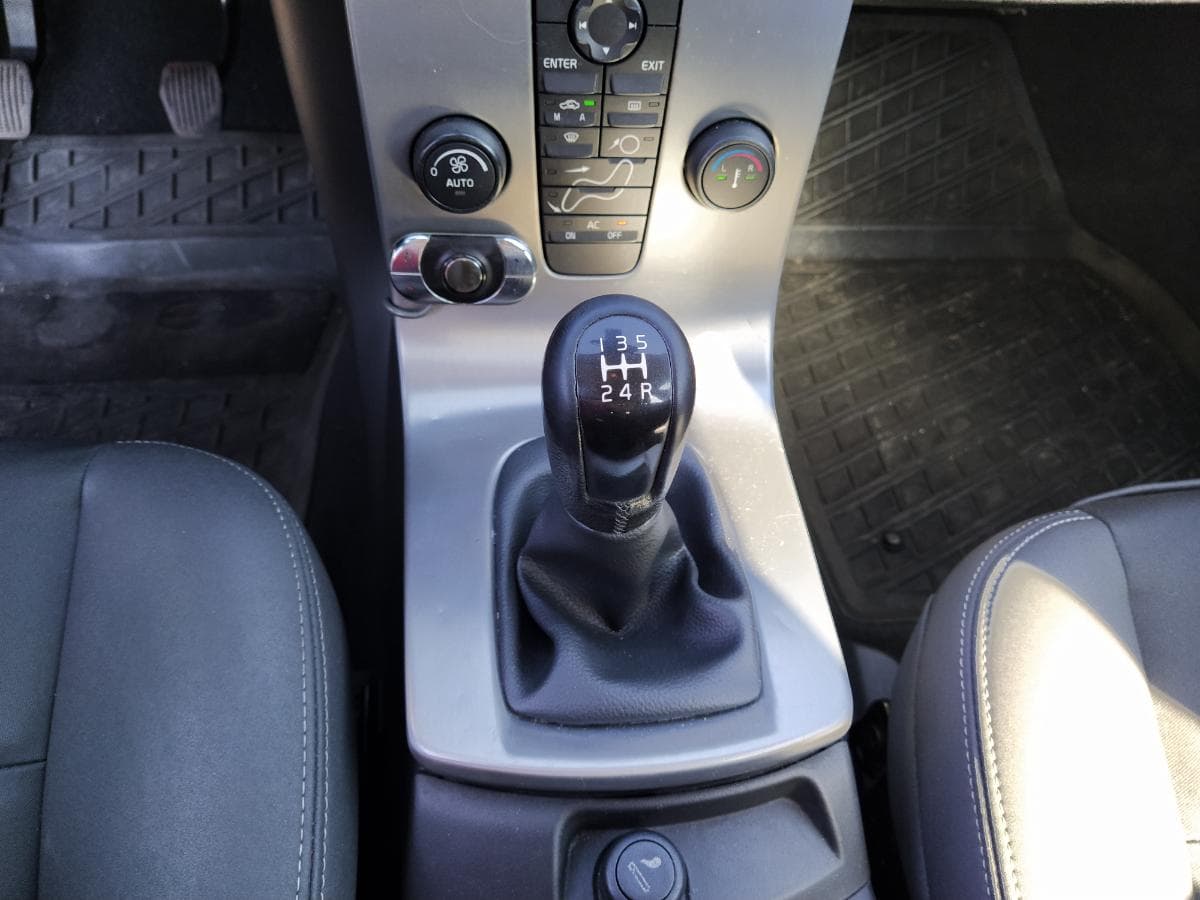 Volvo V50 1.6D · Ano 2006 — imagem 19