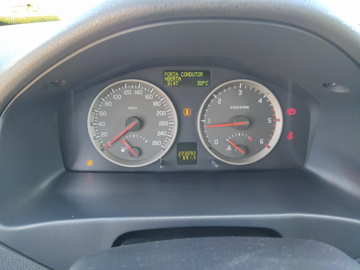 Volvo V50 1.6D · Ano 2006 — imagem 23