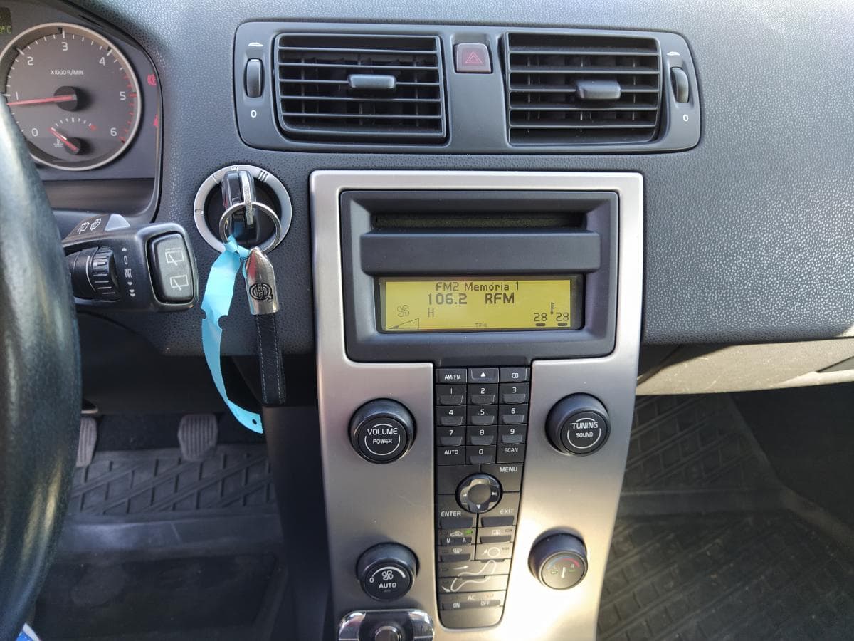 Volvo V50 1.6D · Ano 2006 — imagem 21