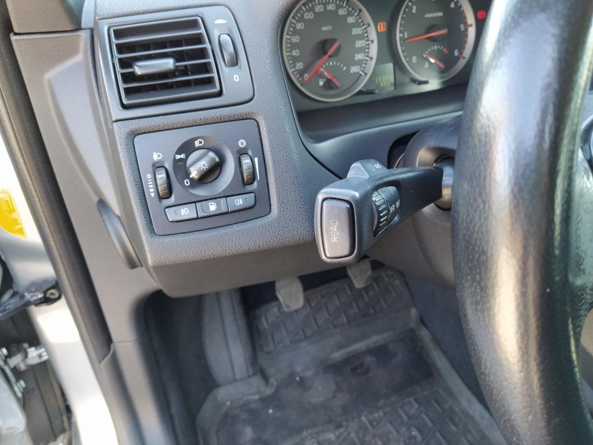 Volvo V50 1.6D · Ano 2006 — imagem 24