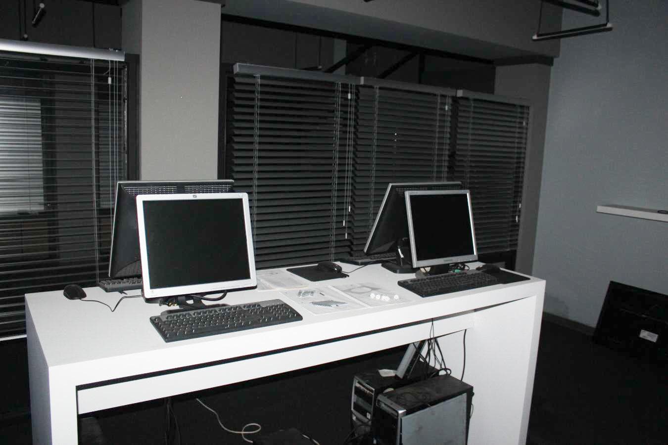 Cenários · Equipamento de Escritório · Material Informático · Diversos — imagem 27