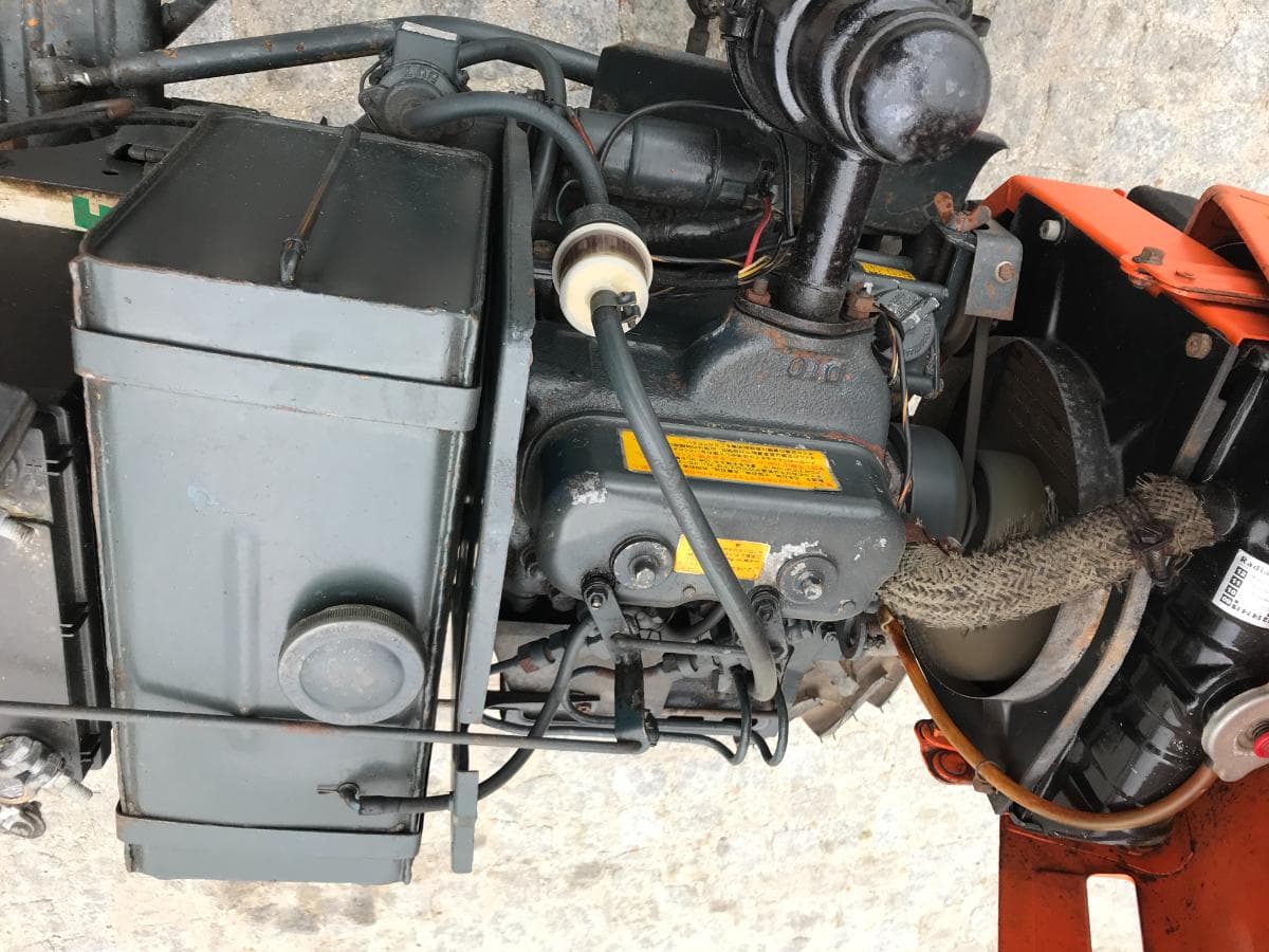 Trator Kubota B6000 — imagem 7