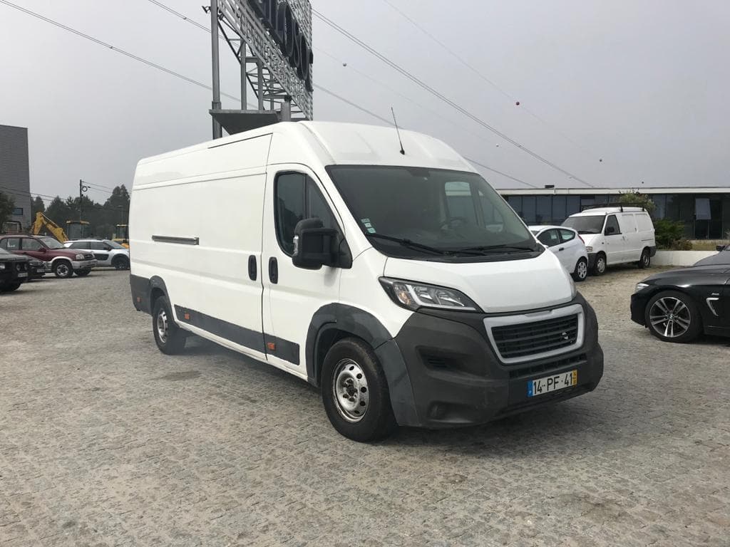 Peugeot Boxer · Ano 2014 — imagem 1