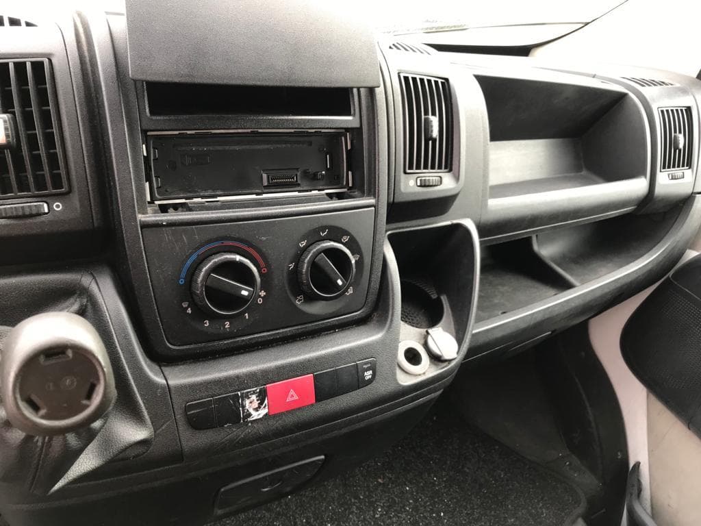 Peugeot Boxer · Ano 2014 — imagem 19