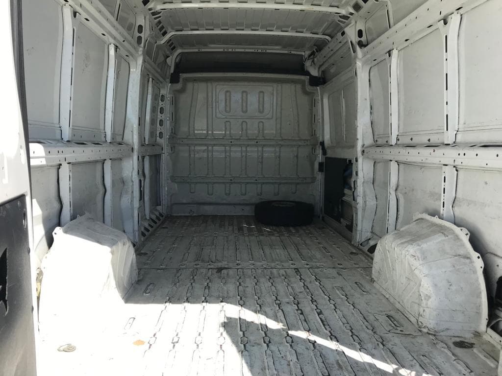 Peugeot Boxer · Ano 2017 — imagem 21