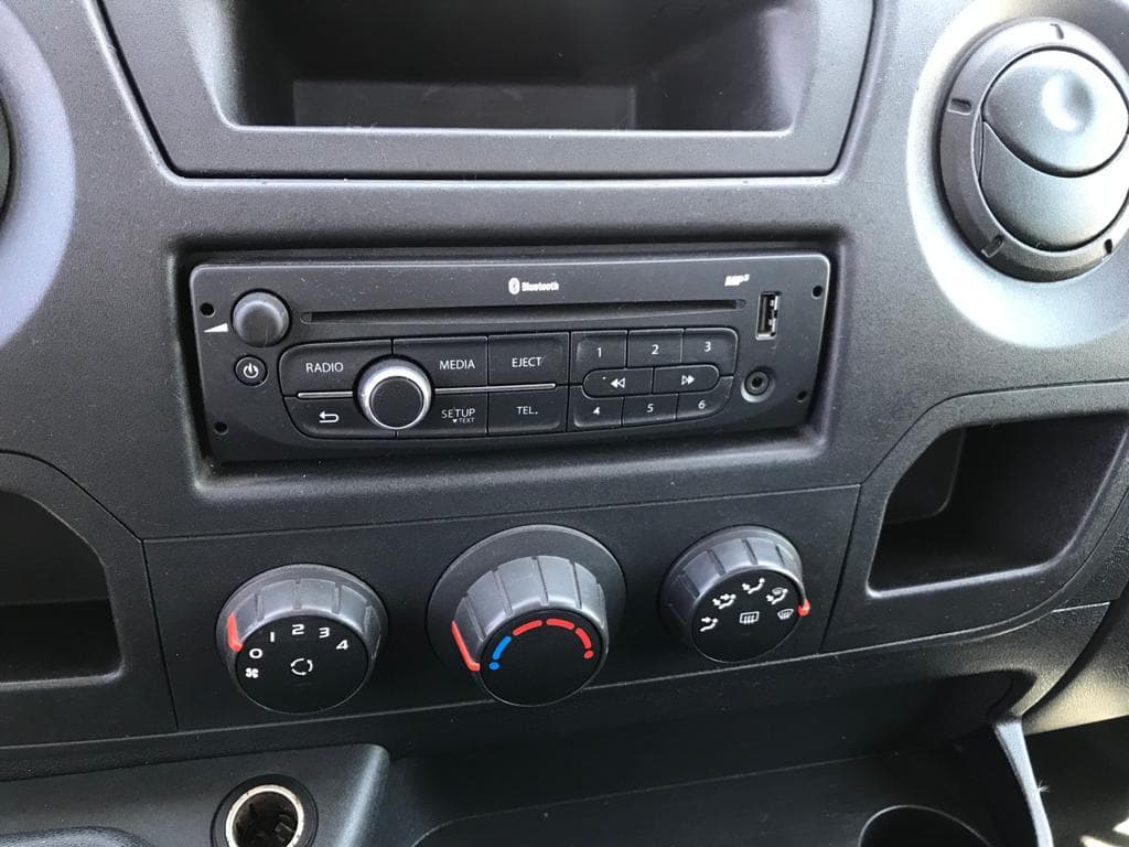 Renault Master · Ano 2013 — imagem 16