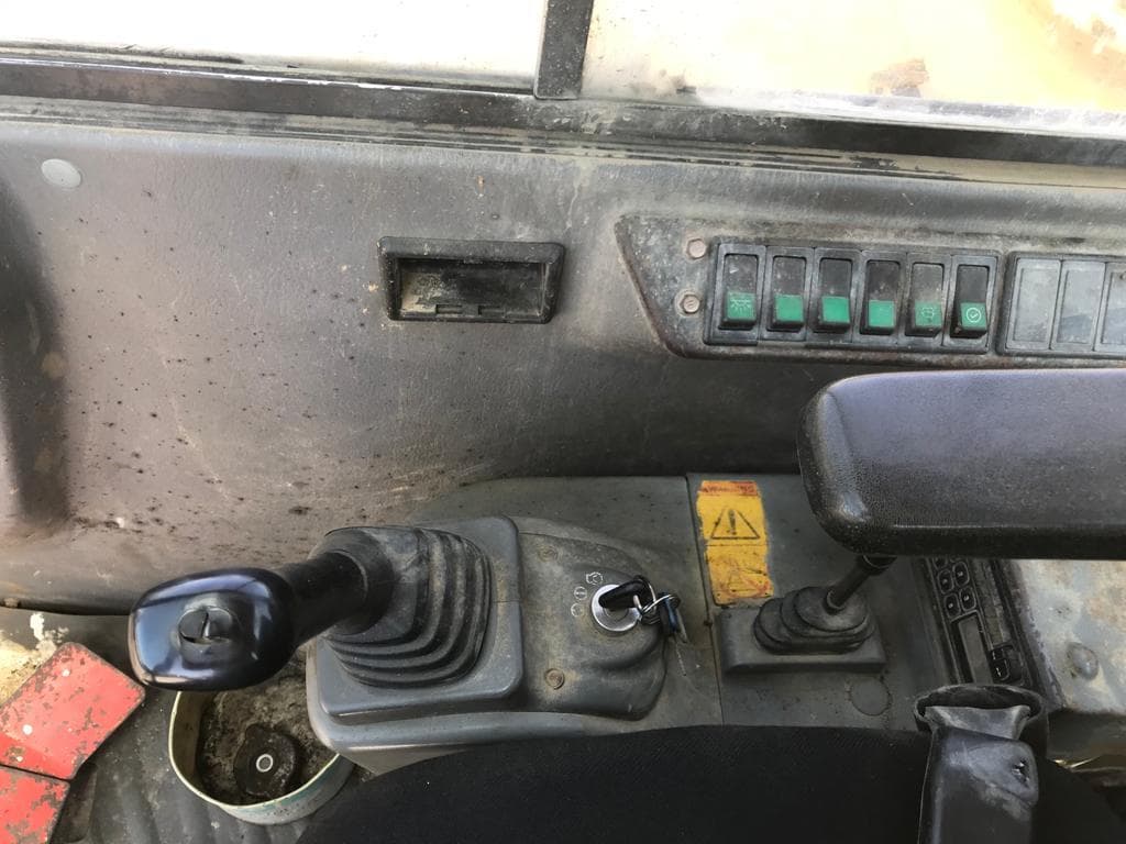 Mini Giratória Volvo EC 55 — imagem 14