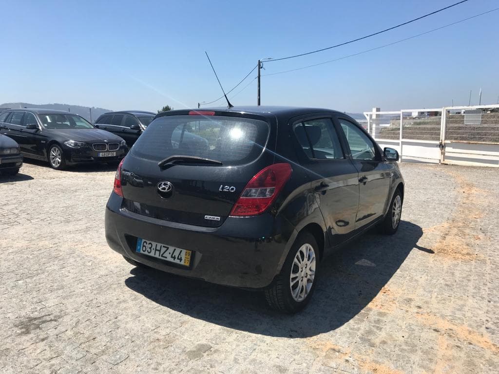 Hyundai i20 1.4 CRDI · Ano 2009 — imagem 4
