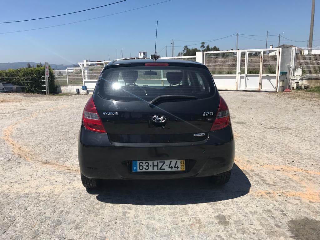 Hyundai i20 1.4 CRDI · Ano 2009 — imagem 5