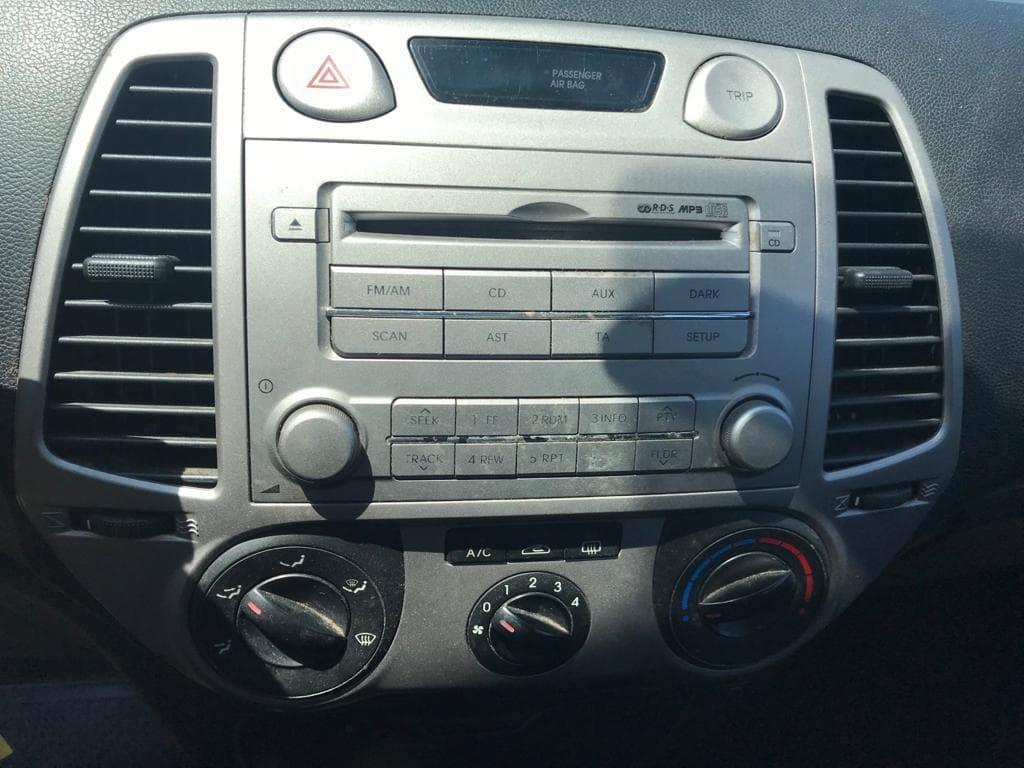 Hyundai i20 1.4 CRDI · Ano 2009 — imagem 14