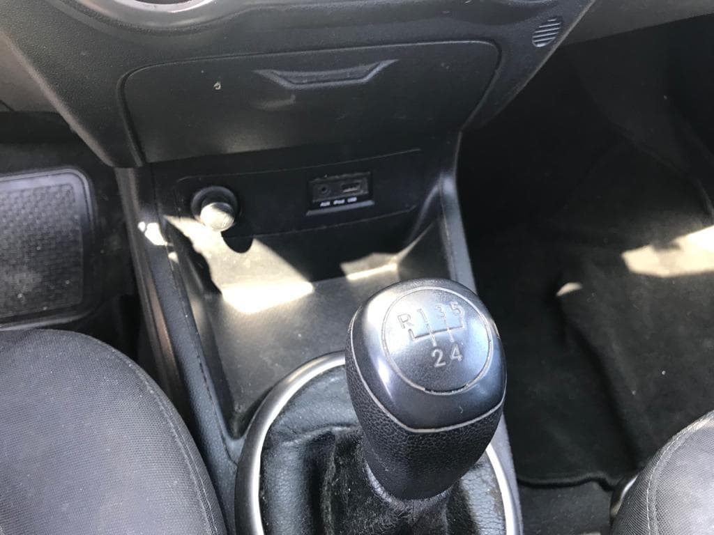 Hyundai i20 1.4 CRDI · Ano 2009 — imagem 18
