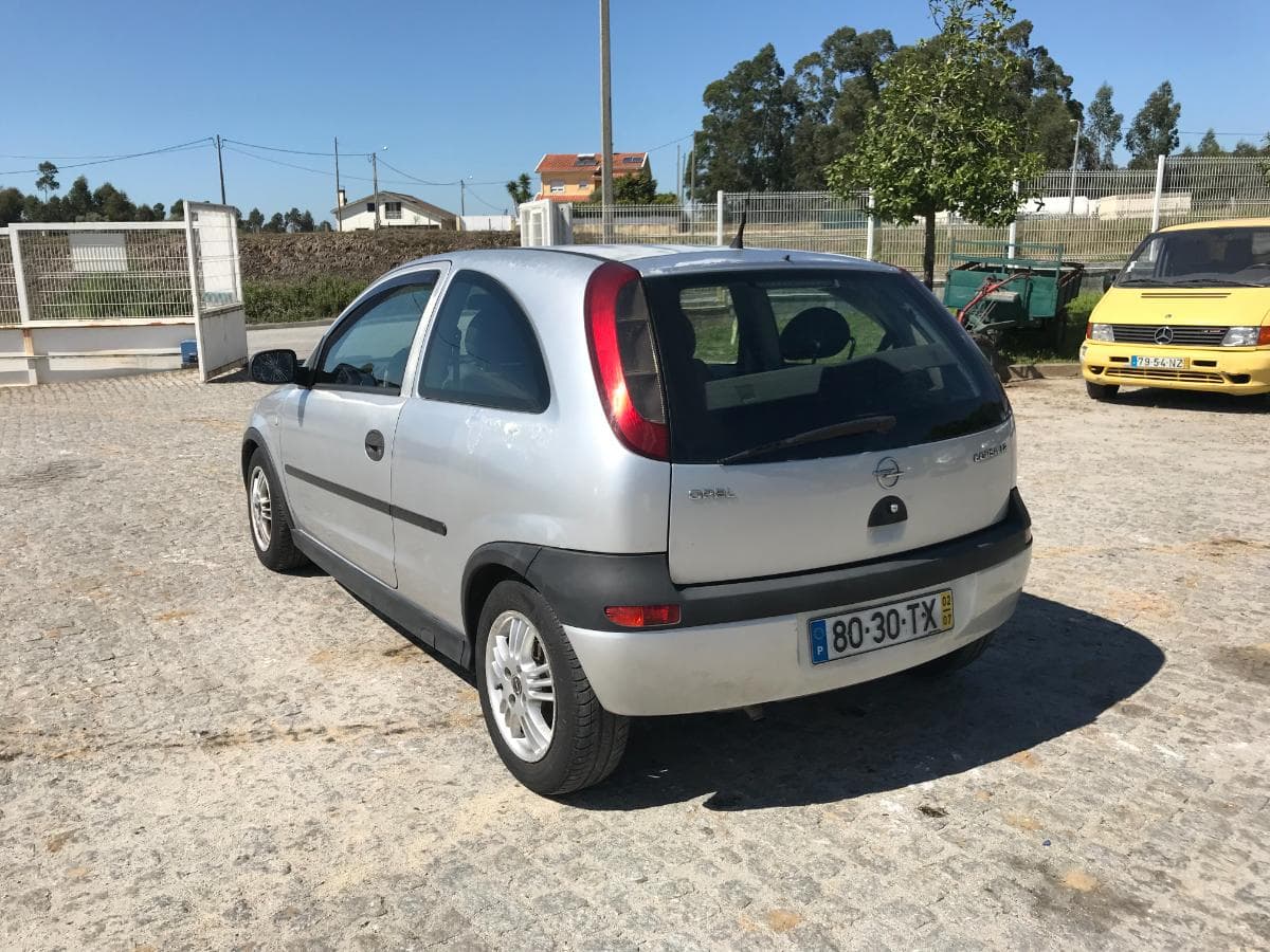 Opel Corsa · Ano 2002 — imagem 6
