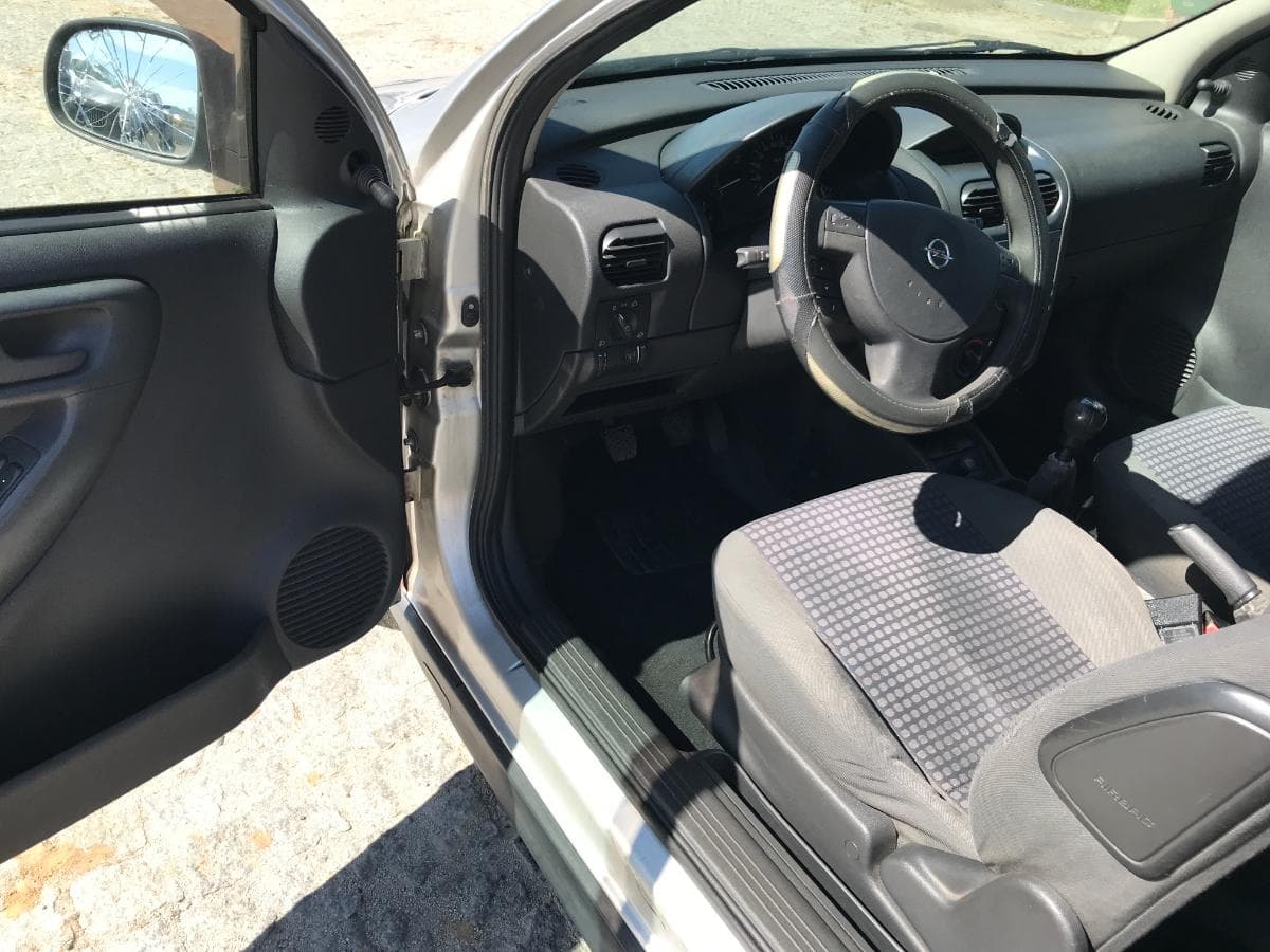 Opel Corsa · Ano 2002 — imagem 15