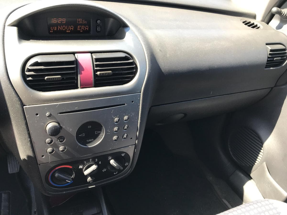 Opel Corsa · Ano 2002 — imagem 21