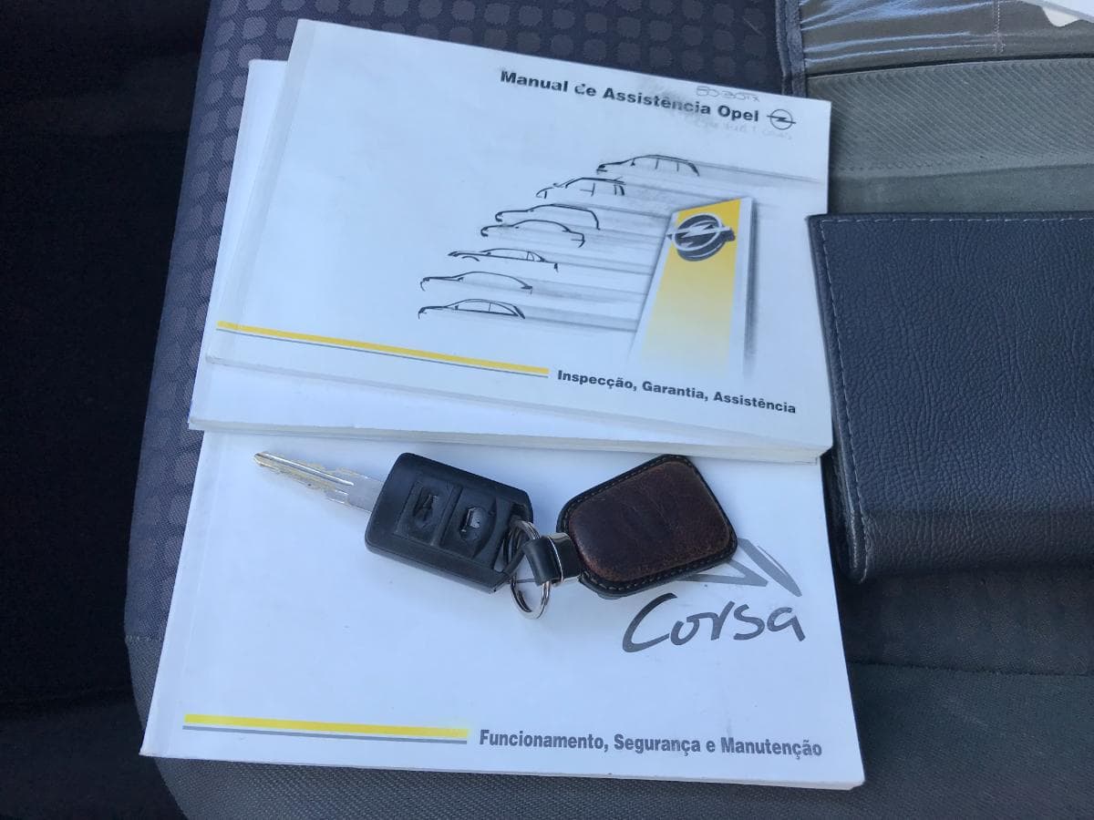 Opel Corsa · Ano 2002 — imagem 25