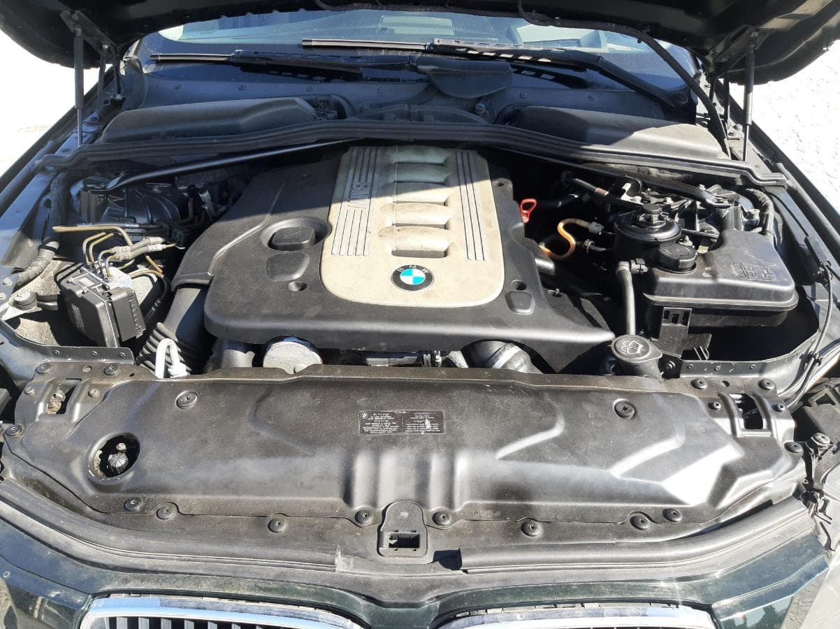 BMW 530D · Ano 2006 — imagem 12