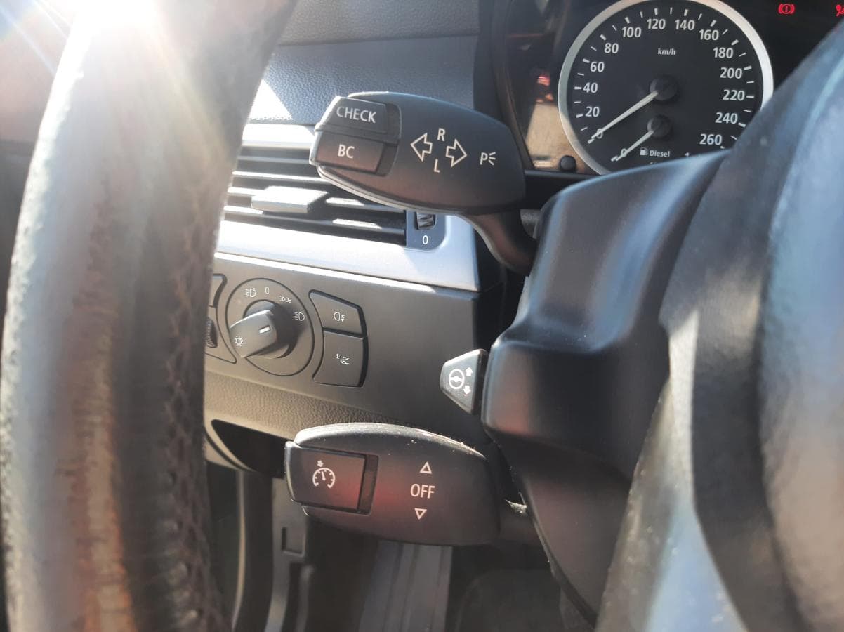 BMW 530D · Ano 2006 — imagem 28