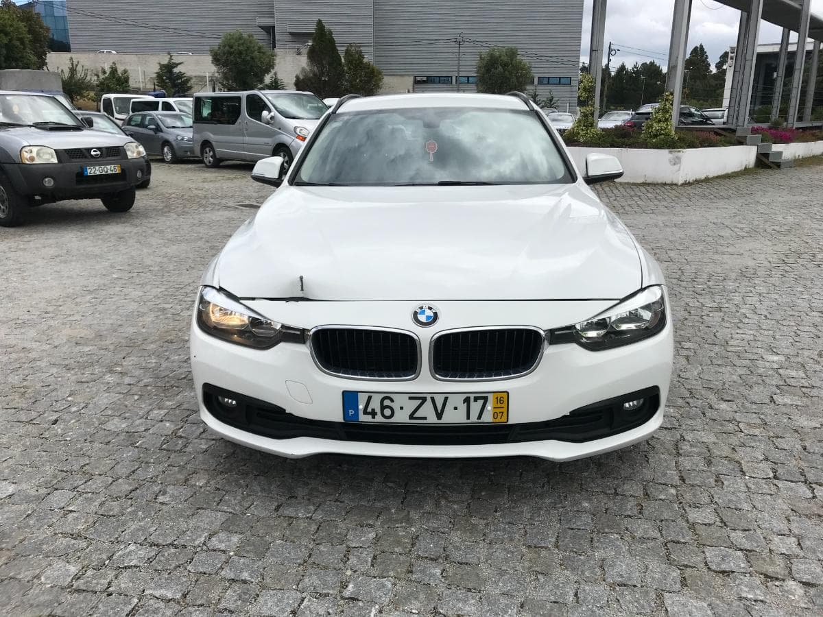 BMW 318D · Ano 2016 — imagen 2